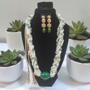 Ensemble 108 pierres naturelles plaqué or