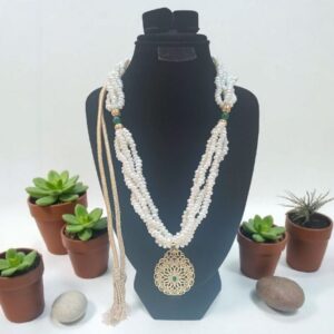 Collier perles naturelles pendentif majestueux